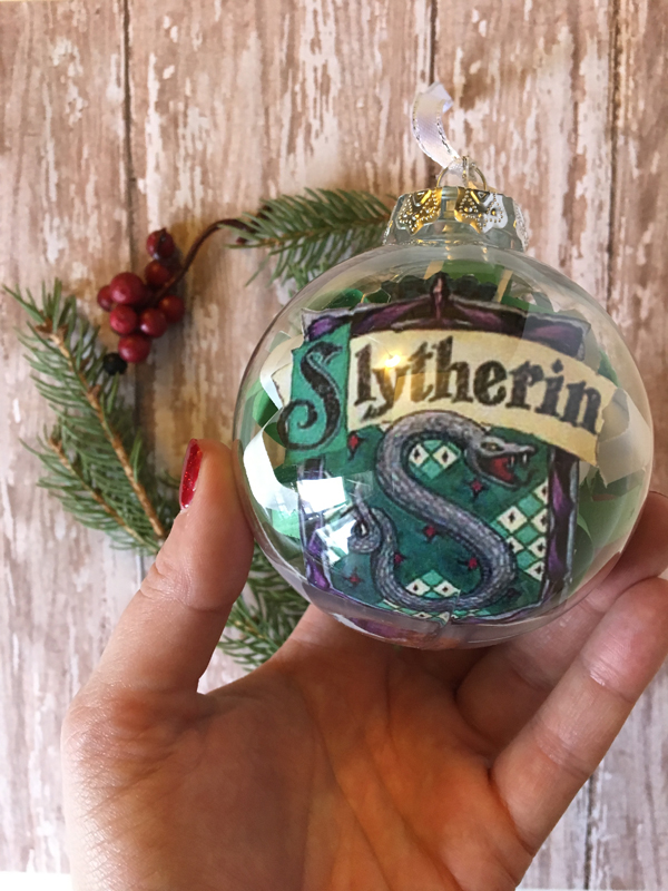 EASY DIY Harry Potter Hogwarts House Christmas Ornaments! 